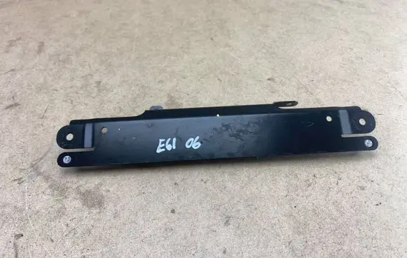 BMW 5 E60 E61 Battery bracket 6922528 84136922528