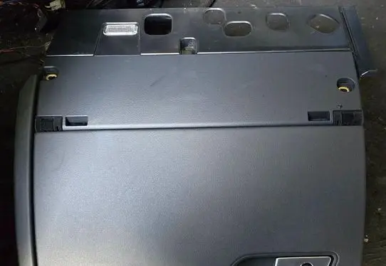 Audi A6 C7 Glove box brak