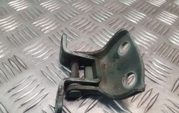 Hyundai Galloper Front door upper hinge