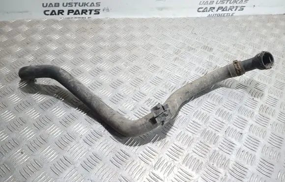 Volkswagen Golf V Engine coolant pipe/hose