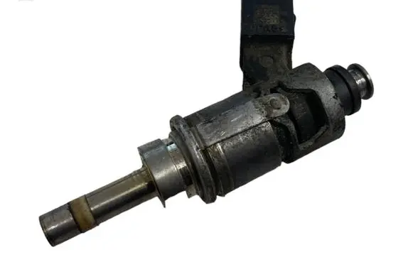 Audi A6 S6 C6 4F Fuel injector 079906036C