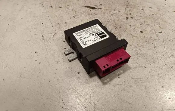 BMW 4 F32 F33 Fuel injection pump control unit/module 7371832