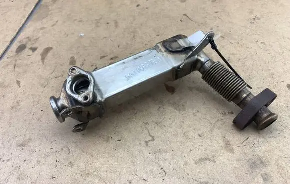 BMW 5 E60 E61 EGR valve cooler 7794245 11717794245