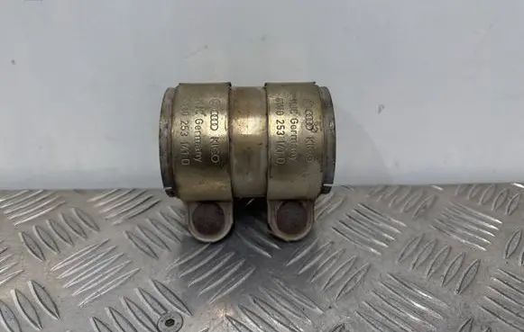 Audi A4 S4 B9 8W Muffler pipe connector clamp 8W0253141D