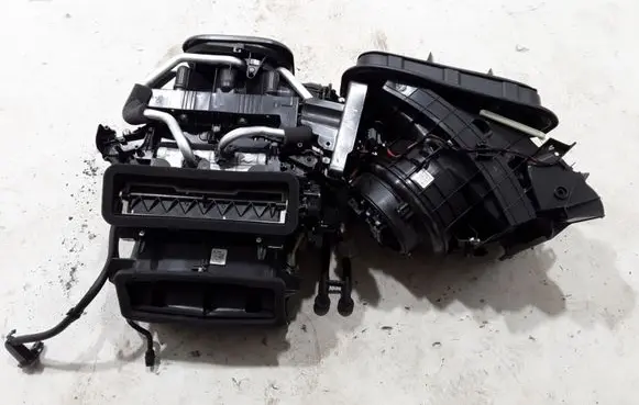 Interior heater climate box assembly
