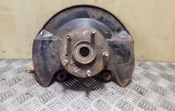 Honda CR-V Front wheel hub
