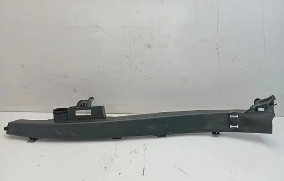 Mercedes-Benz E W213 Other sill/pillar trim element A2136901425