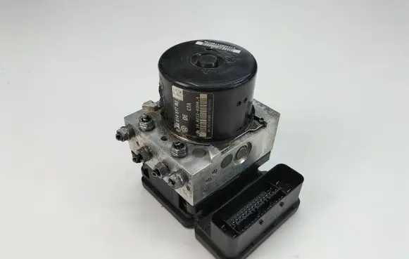 Volkswagen Golf VI ABS Pump 1K0614517BJ