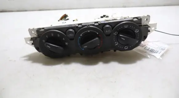 Ford Focus Interior fan control switch 