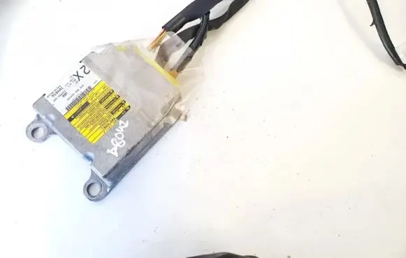 Toyota Avensis T250 Airbag control unit/module 8917005220 89170-05220