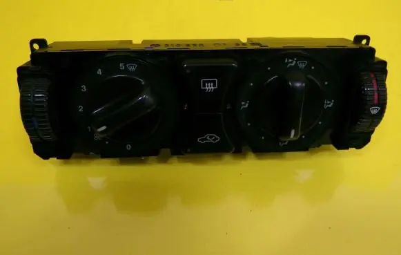 Mercedes-Benz C W202 Climate control unit 2108300185