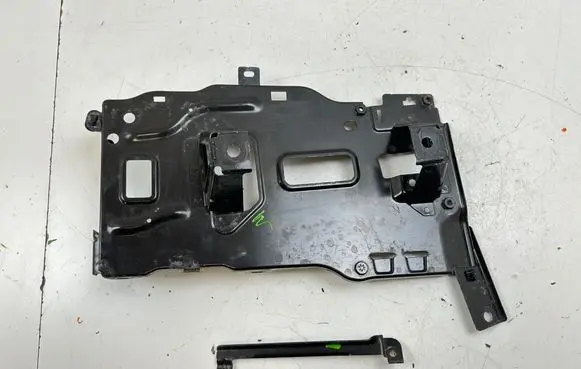 Peugeot 308 Battery tray 7501938002
