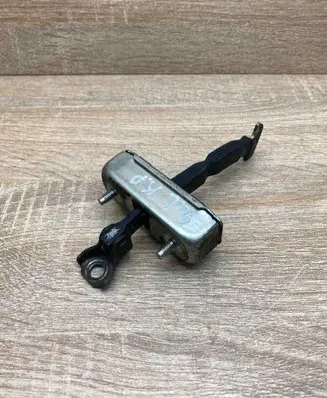 Opel Zafira A Rear door check strap stopper LeftFrontDoorHinge