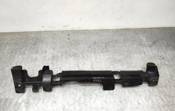 Nissan Qashqai Radiator mount bracket 215424EB0A