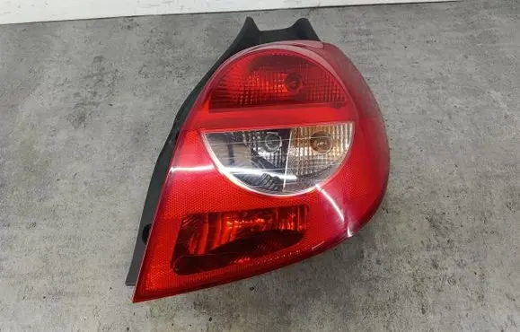 Renault Clio III Rear/tail lights VALEO