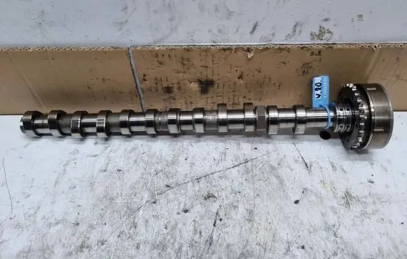 Volkswagen Phaeton Camshaft 022101C