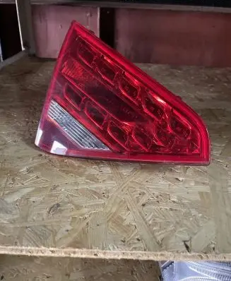 Audi A5 Sportback 8TA Tailgate rear/tail lights 8T0945093A