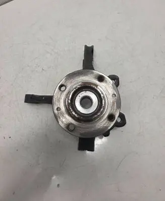Opel Corsa F Front wheel hub 