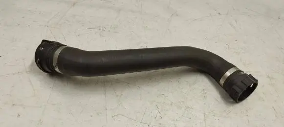 BMW 4 F32 F33 Engine coolant pipe/hose 8589900