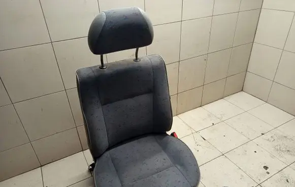 Volkswagen Caddy Front passenger seat 