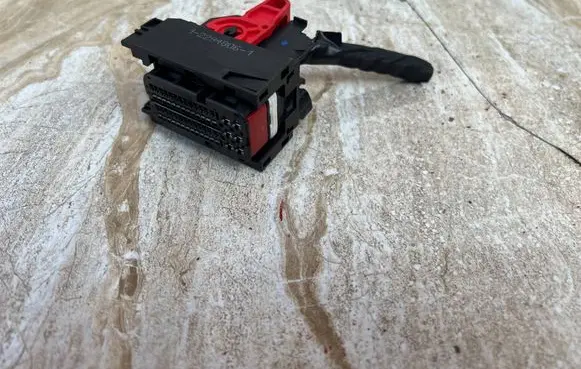 Volvo C40 Other relay 1-2294806-1 2294806