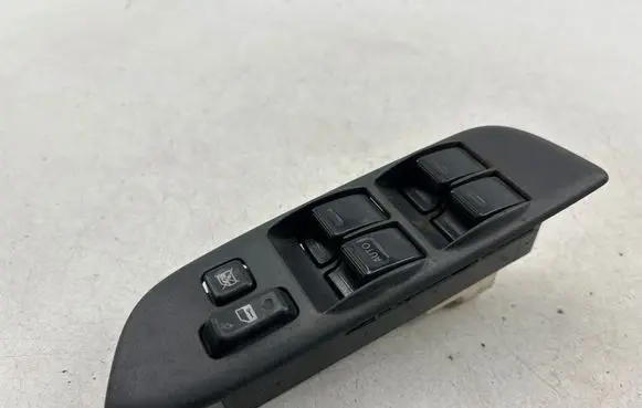 Toyota RAV 4 (XA20) Electric window control switch 8482042180 515107 M4218