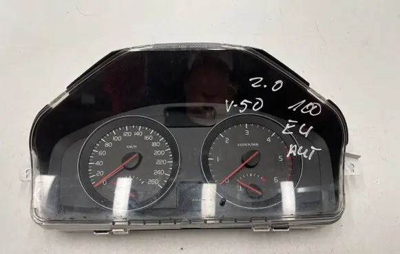 Volvo V50 Speedometer (instrument cluster) 36002433 69199420T 31254776