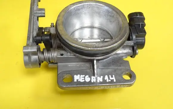 Renault Megane II Throttle body valve 102870H 7700875435