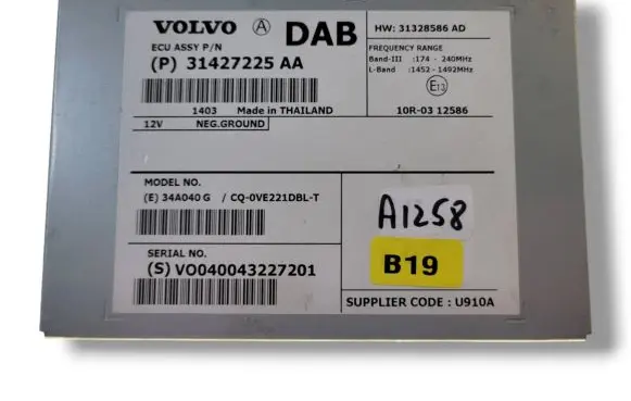 Volvo V40 Antenna control unit 31427225AA CQ0VE221DBL V0040043227201