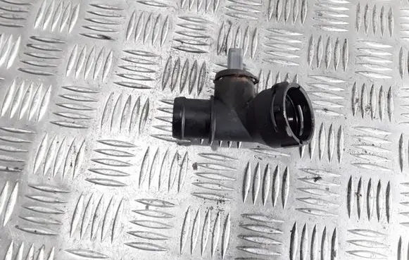 Volkswagen PASSAT B6 Engine coolant pipe/hose 1K0122291AD