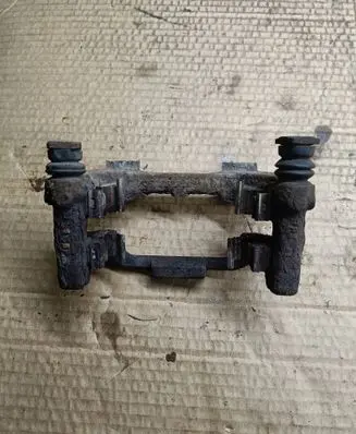 Skoda Yeti (5L) Rear brake caliper