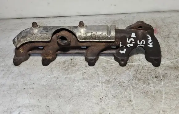 Volkswagen II LT Exhaust manifold 074253033M 074125597