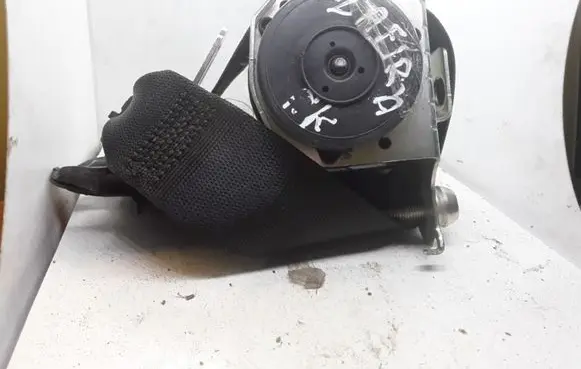 Opel Zafira B Front seatbelt 601851900 040589