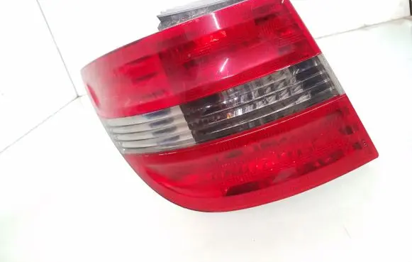 Mercedes-Benz B W245 Rear/tail lights A1698202564 A1698200377