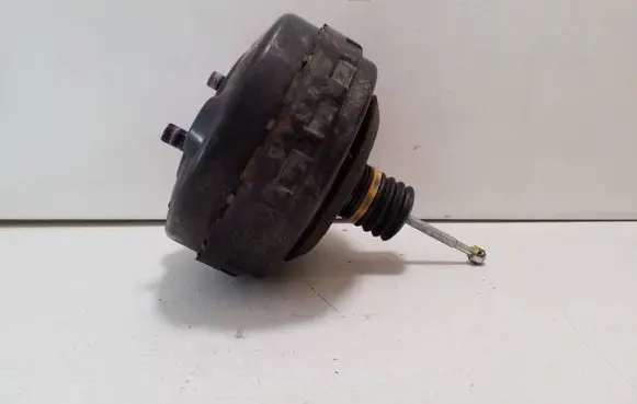 Chevrolet Orlando Brake booster 13338058