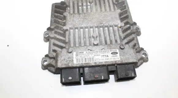 Ford Fiesta Engine control unit/module 7S6112A650EA
