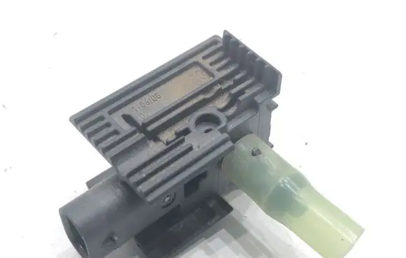 Audi A4 S4 B9 8W Airbag deployment crash/impact sensor 8W0959121G