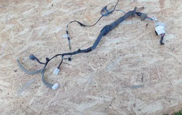 Subaru Legacy Front door wiring loom 81821AJ410