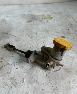 Subaru Outback Clutch master cylinder