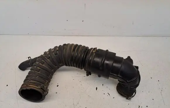 KIA Ceed Turbo air intake inlet pipe/hose 2813908500