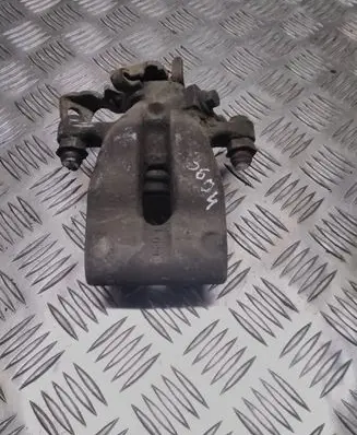 Opel Zafira A Rear brake caliper