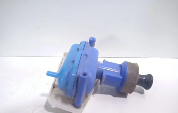 Audi 80 90 S2 B4 Central locking motor 893862153D