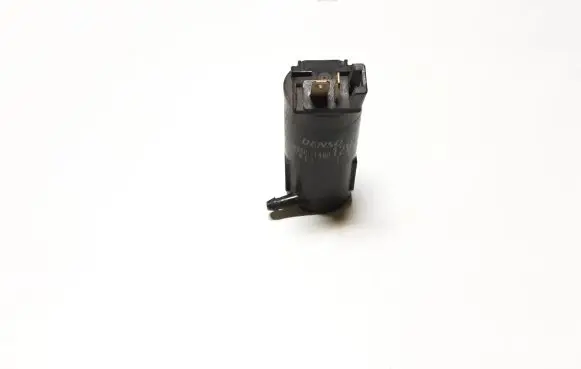 Suzuki XL7 I Windscreen/windshield washer pump 0602101480