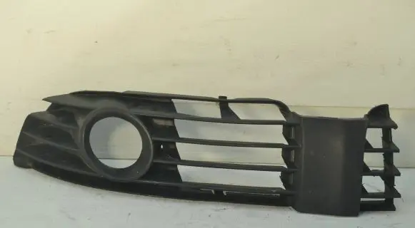 Audi A4 S4 B5 8D Front fog light trim/grill 11037G2