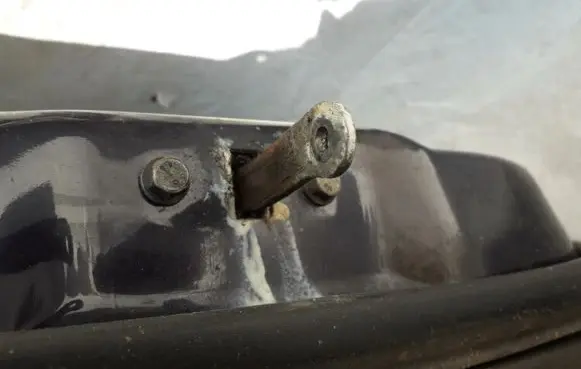 Mitsubishi Carisma Front door check strap stopper 