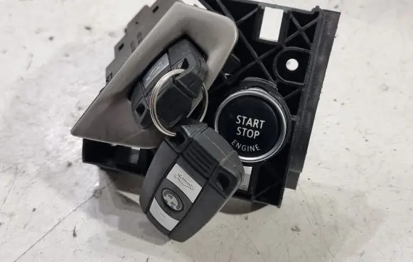 BMW X5 E70 Ignition lock 917797311 003806809 10862510