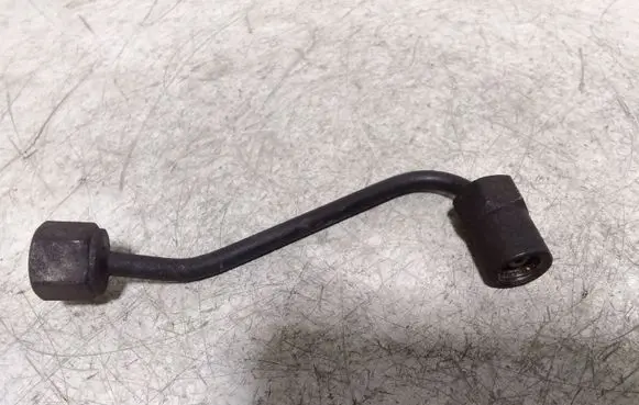Chrysler Voyager Fuel injector supply line/pipe 