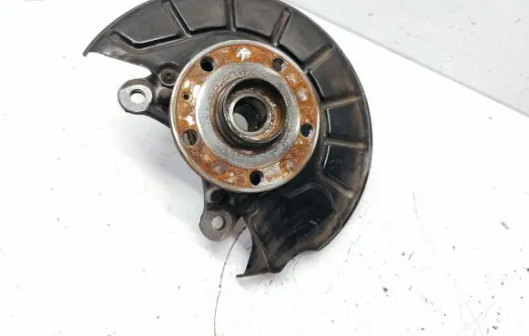 Volkswagen Jetta VI Front wheel hub 1K0615311F