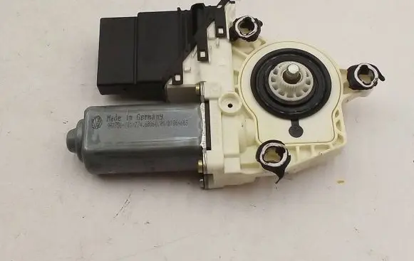 Volkswagen Golf V Rear door window regulator motor 1K4839401C 994900101 1K0959703C