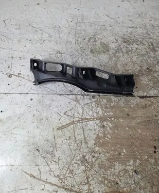 Volkswagen PASSAT B6 Front bumper mounting bracket 3C0807889
